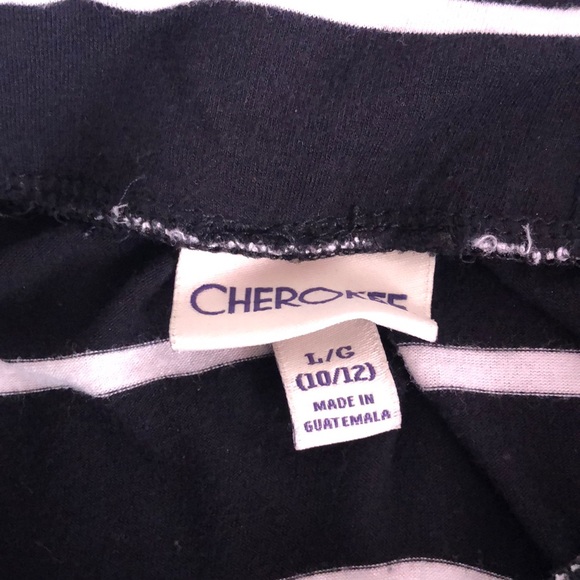 Cherokee long skirt - Picture 2 of 3